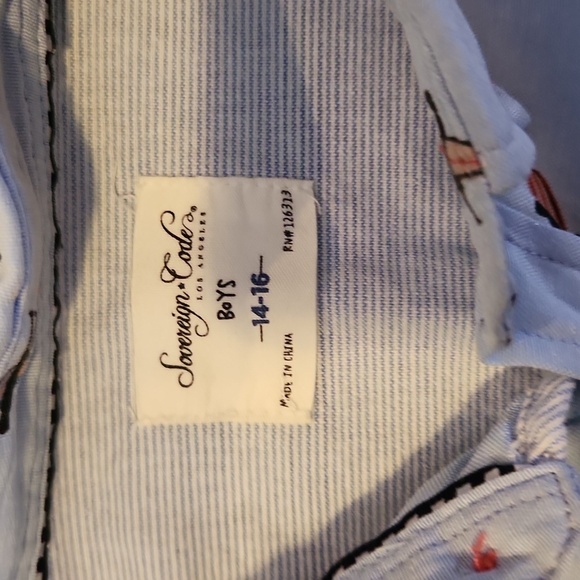 Nwot Sovereign Code Los Angeles brand button down shirt boys size 14/16 - Picture 2 of 3